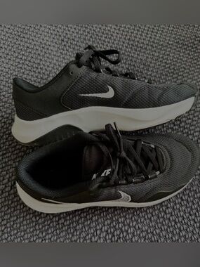Nike Black Athletic Sneakers Size 7 Women